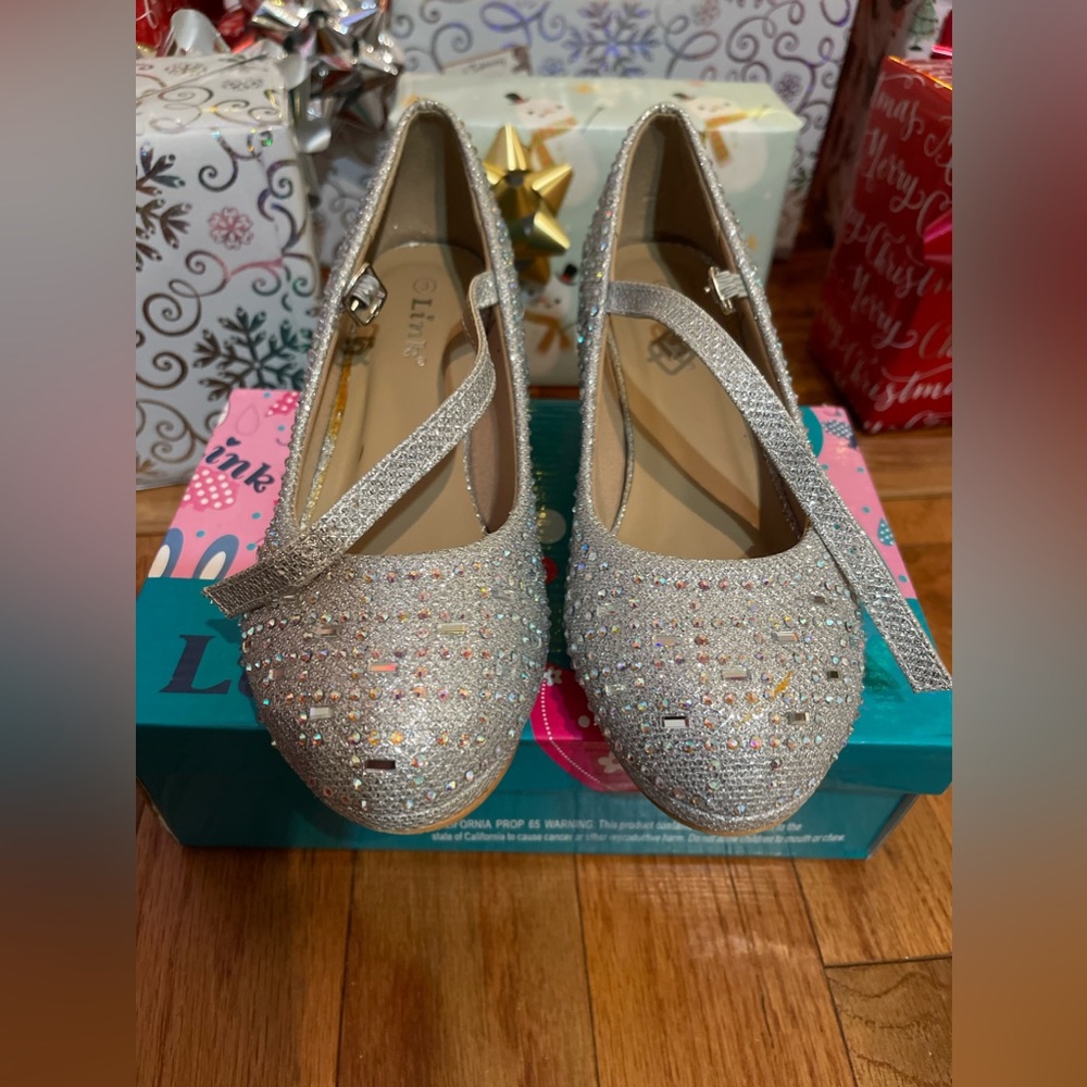 Girl’s Dress shoes